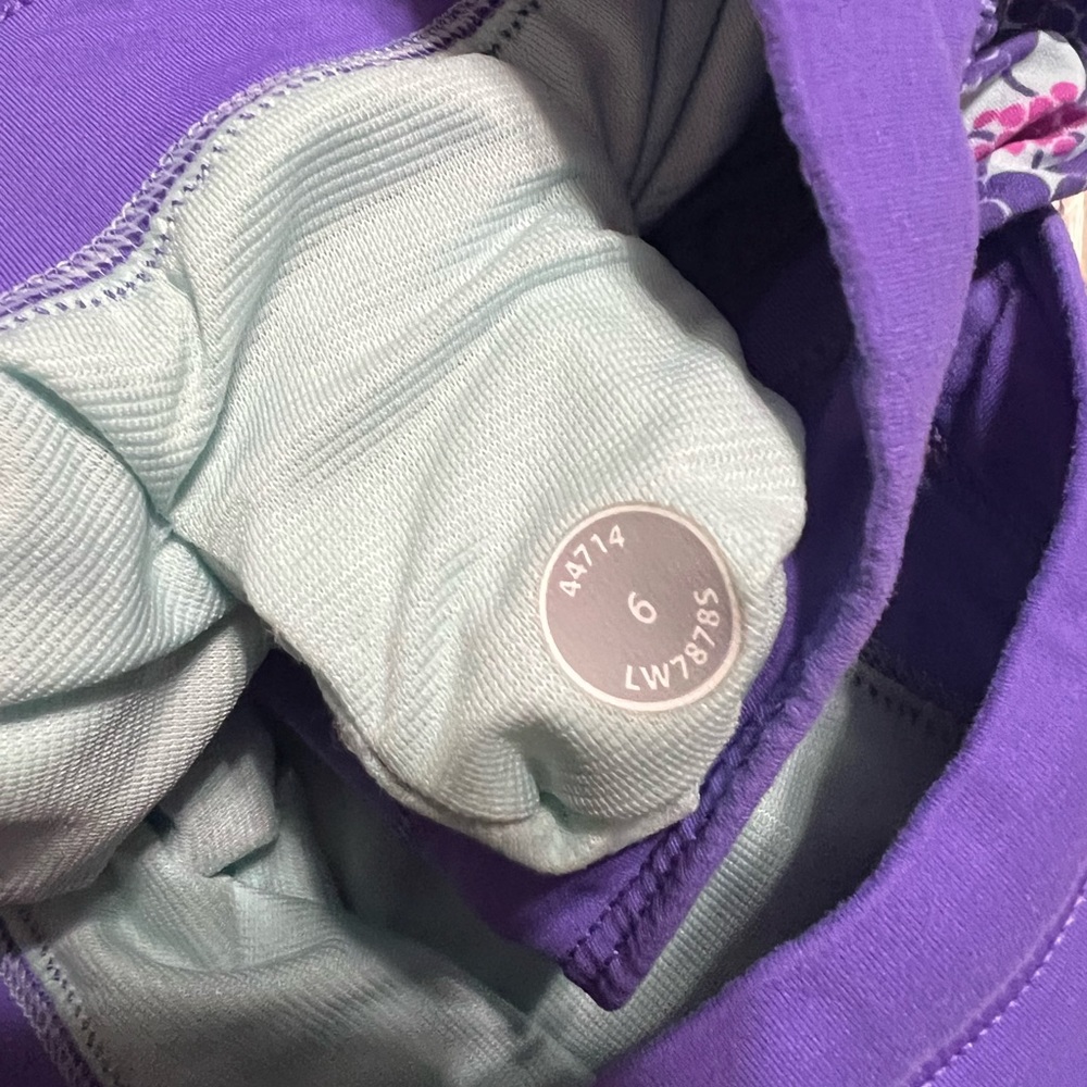 Lululemon Run Breeze Shorts & Tank Set Size 6 Twi… - image 3